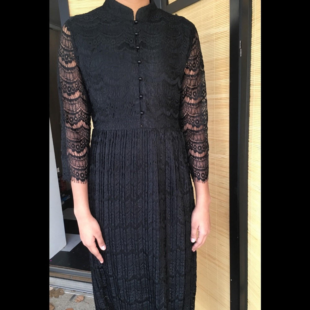 Lace black dress